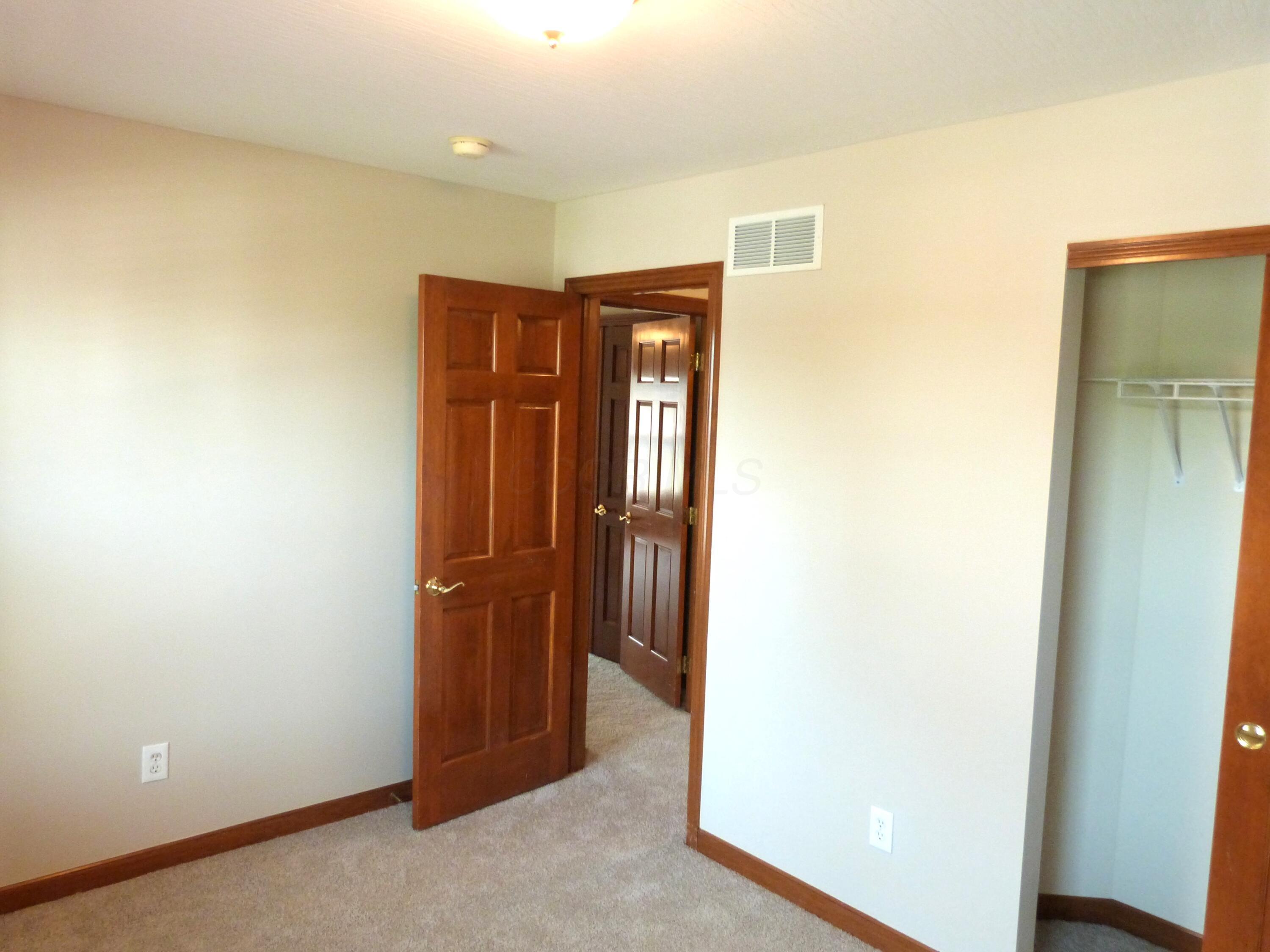 2360 Rufus Court Lewis Center, OH 43035 - Photo 37 of 45 Bedroom 4