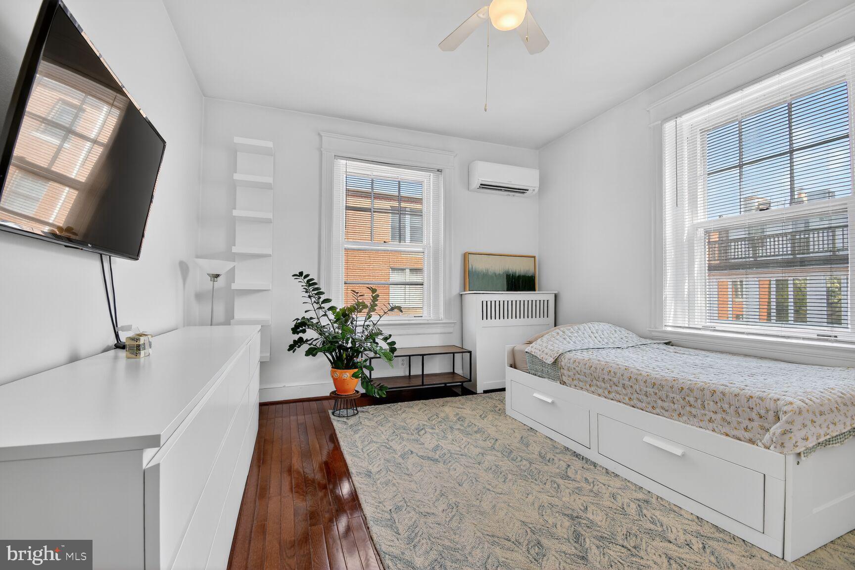 2009 Belmont Road Northwest, Unit 303 Washington, DC 20009 - Photo 11 of 20