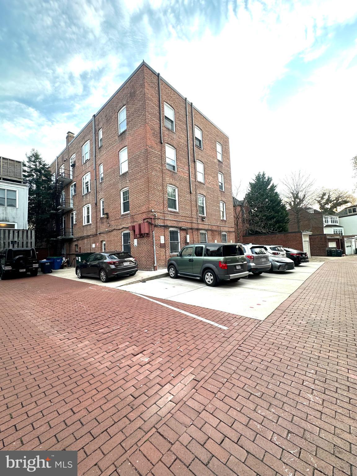 2009 Belmont Road Northwest, Unit 303 Washington, DC 20009 - Photo 19 of 20