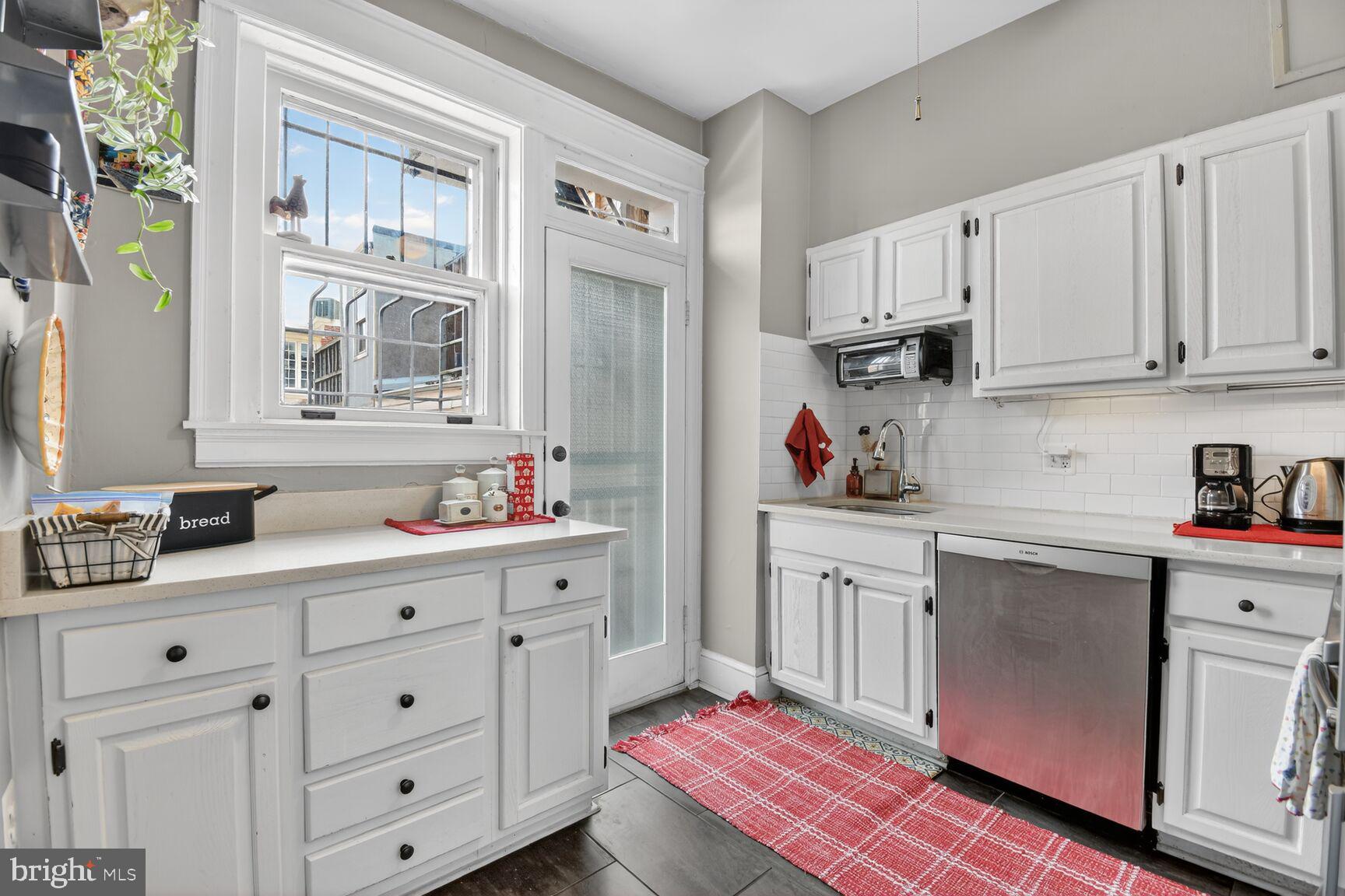 2009 Belmont Road Northwest, Unit 303 Washington, DC 20009 - Photo 7 of 20