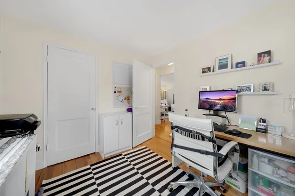 $2,650 | 926 Massachusetts Avenue, Unit 3, Arlington, MA 02476