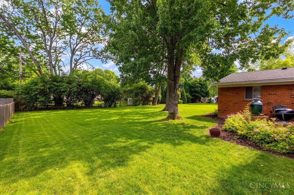 792 Asbury Road Cincinnati, OH 45255 - Photo 32 of 36