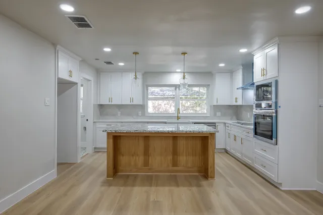 $415,000 | 26206 Maplewood Drive, Spring, TX 77386