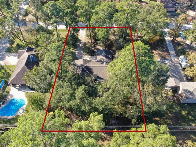 $385,000 | 26206 Maplewood Drive, Spring, TX 77386