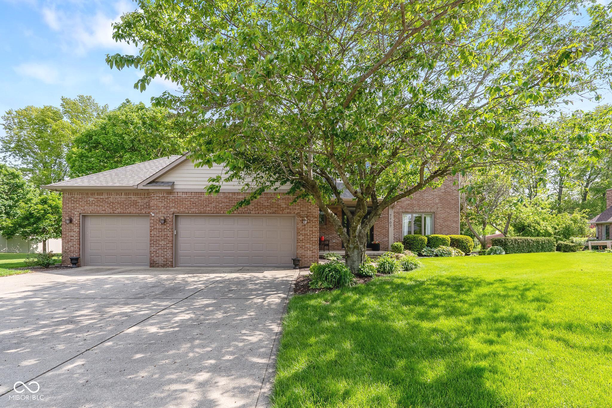 7707 Wheelwright Court Plainfield, IN 46168 - Photo 2 of 94