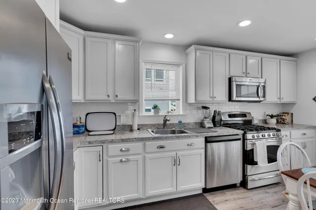 $5,250 | 24 Virginia Avenue, Unit FRONT & REAR, Lavallette, NJ 08735