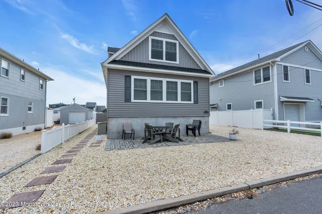 $5,250 | 24 Virginia Avenue, Unit FRONT & REAR, Lavallette, NJ 08735