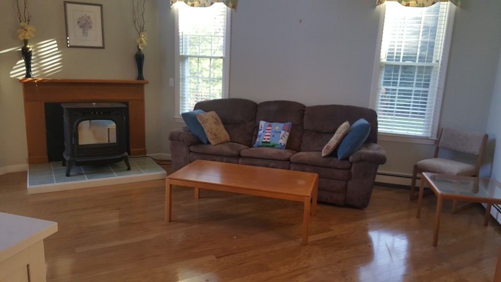 406 Ridgefield Circle, Unit D Clinton, MA 01510 - Photo 6 of 12 Gallery Image 6