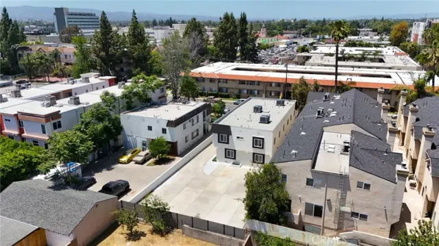 $3,695 | 7010 Lennox Avenue, Unit A, Van Nuys, CA 91405