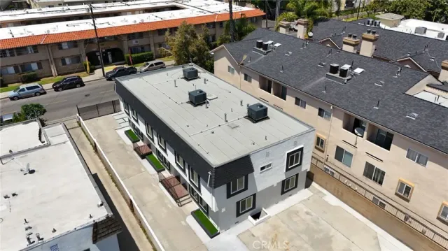 $3,695 | 7010 Lennox Avenue, Unit A, Van Nuys, CA 91405