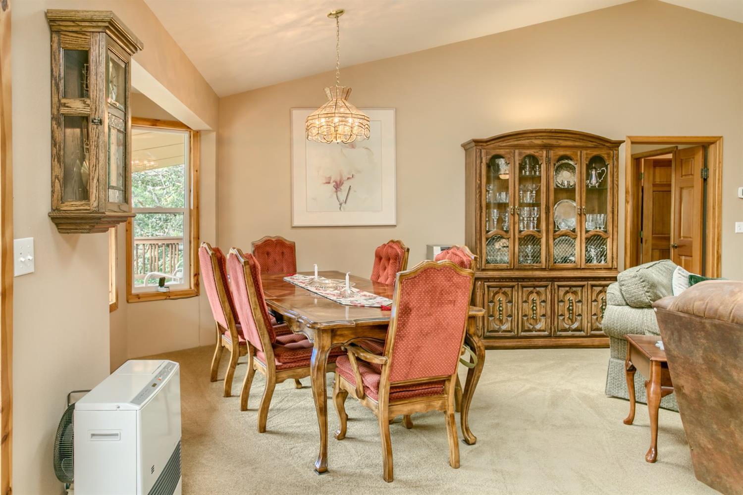 8595 Upper Applegate Road Jacksonville, OR 97530 - Photo 12 of 30 Additional Photo