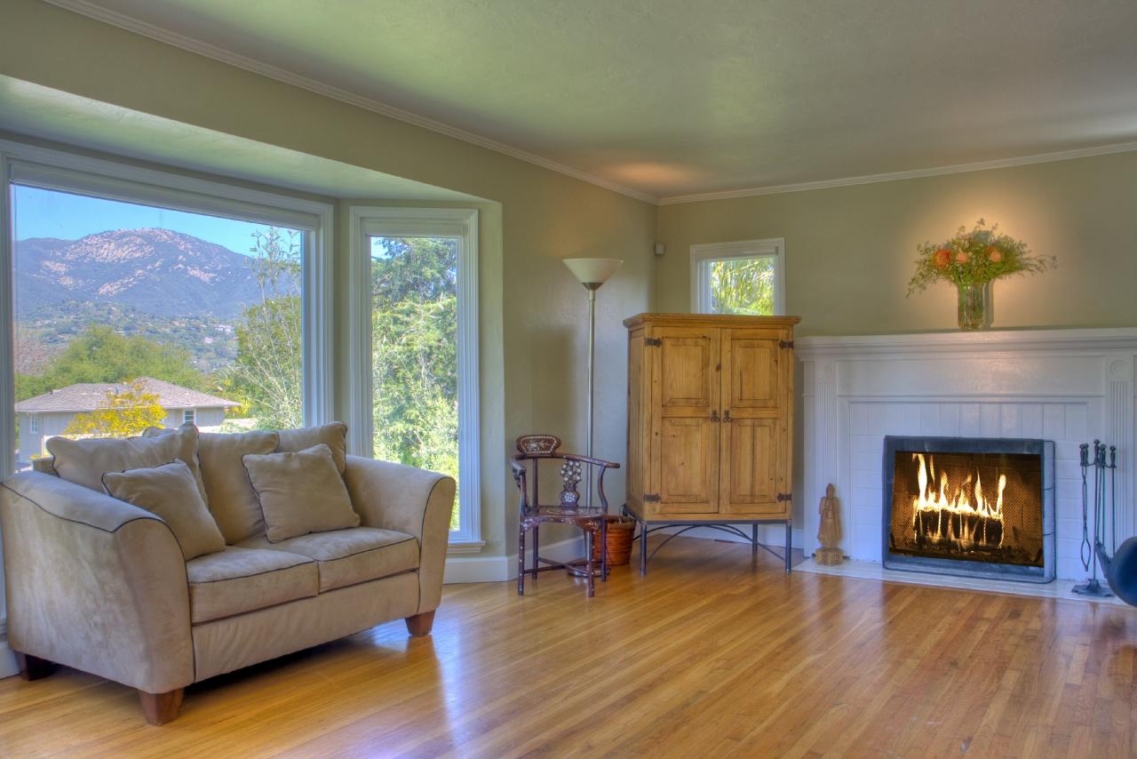 437 Wyola Road Santa Barbara, CA 93105 - Photo 2 of 10 Living Room
