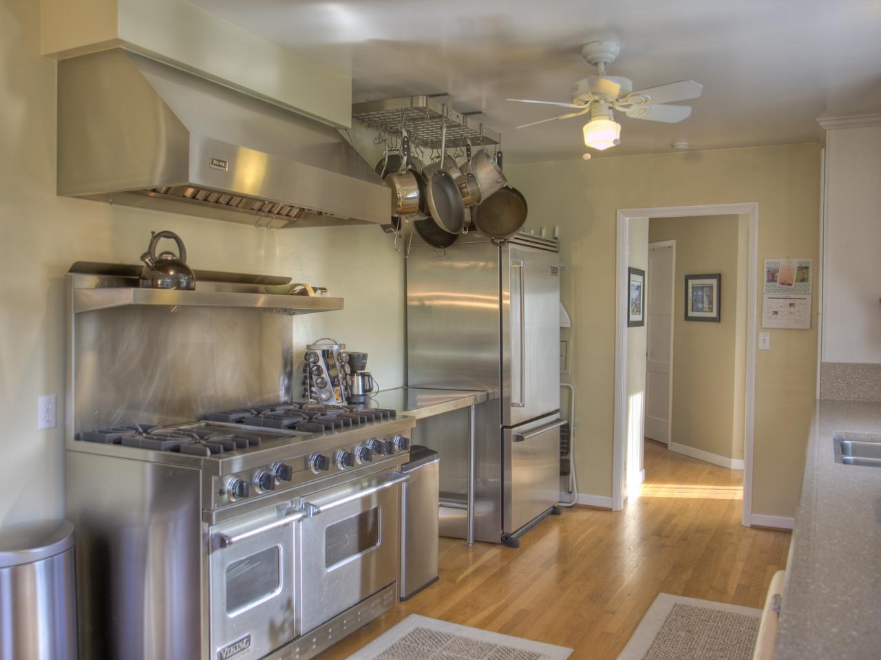 437 Wyola Road Santa Barbara, CA 93105 - Photo 3 of 10 Kitchen