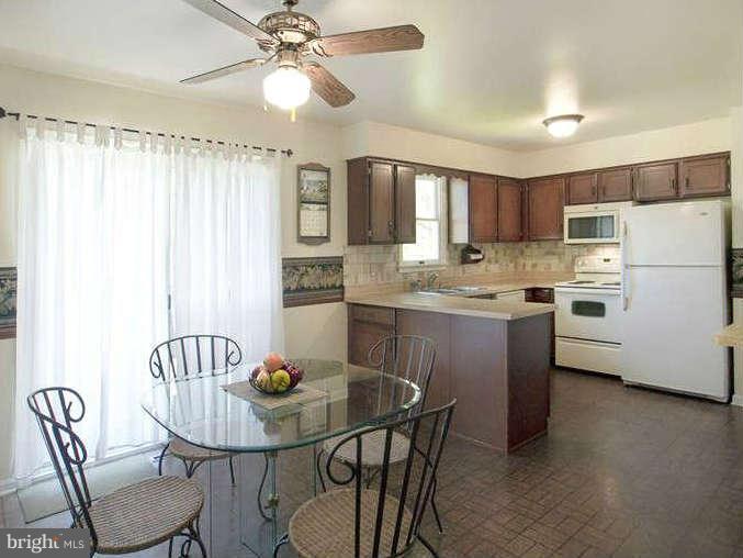 19707 Old York Road White Hall, MD 21161 - Photo 3 of 29 Kitchen