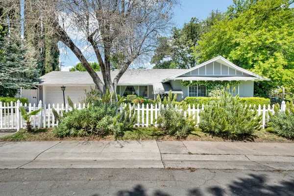 $624,888 | 6907 Auburn Boulevard, Citrus Heights, CA 95621