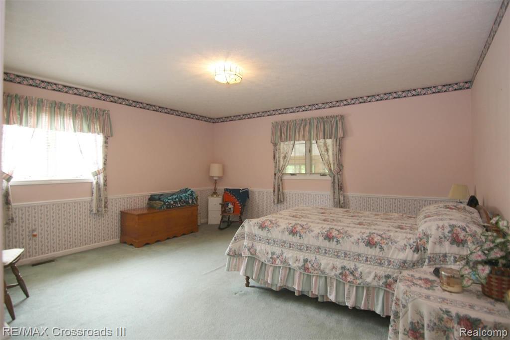 47037 Hull Road Belleville, MI 48111 - Photo 14 of 36