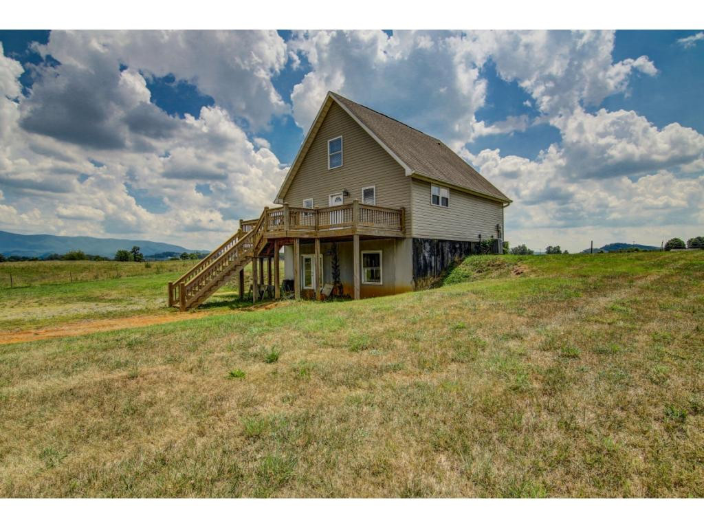 290 Riverside Road Bluff City, TN 37618 - Photo 2 of 23 Photo 2