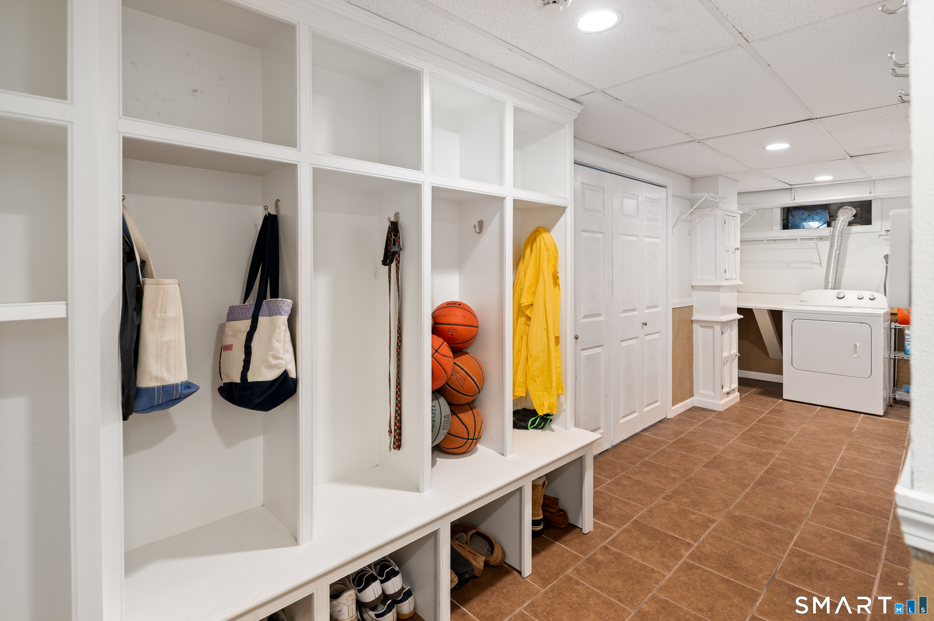 87 Fulling Mill Lane Ridgefield, CT 06877 - Photo 28 of 37