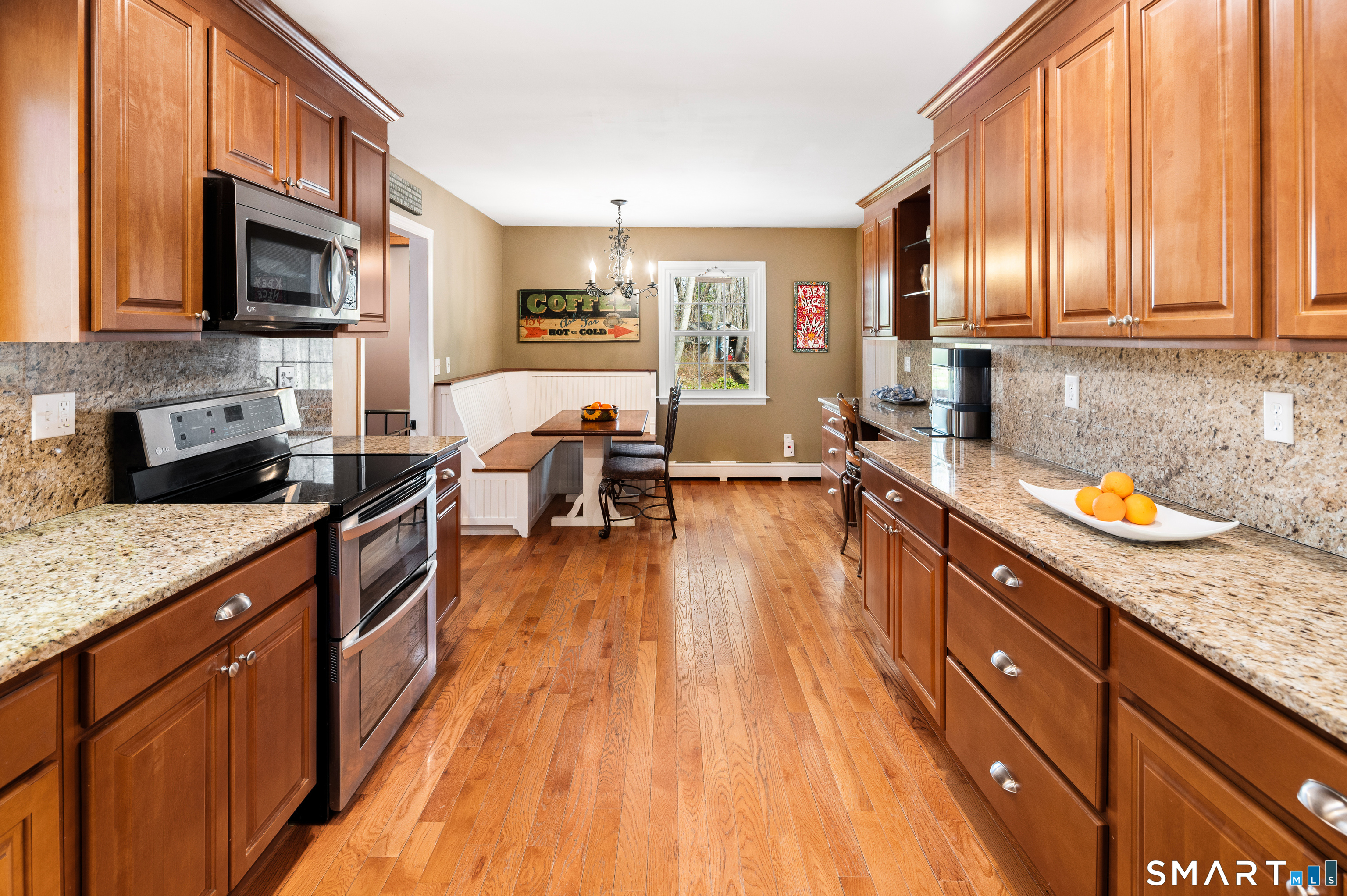 87 Fulling Mill Lane Ridgefield, CT 06877 - Photo 9 of 37