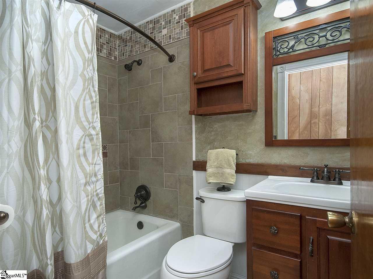 129 Blue Ridge Drive Fountain Inn, SC 29644 - Photo 18 of 22 Gallery Image 18