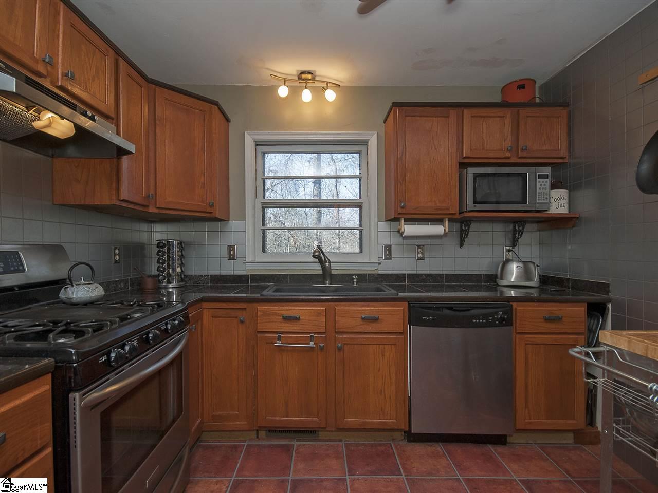 129 Blue Ridge Drive Fountain Inn, SC 29644 - Photo 7 of 22 Gallery Image 7