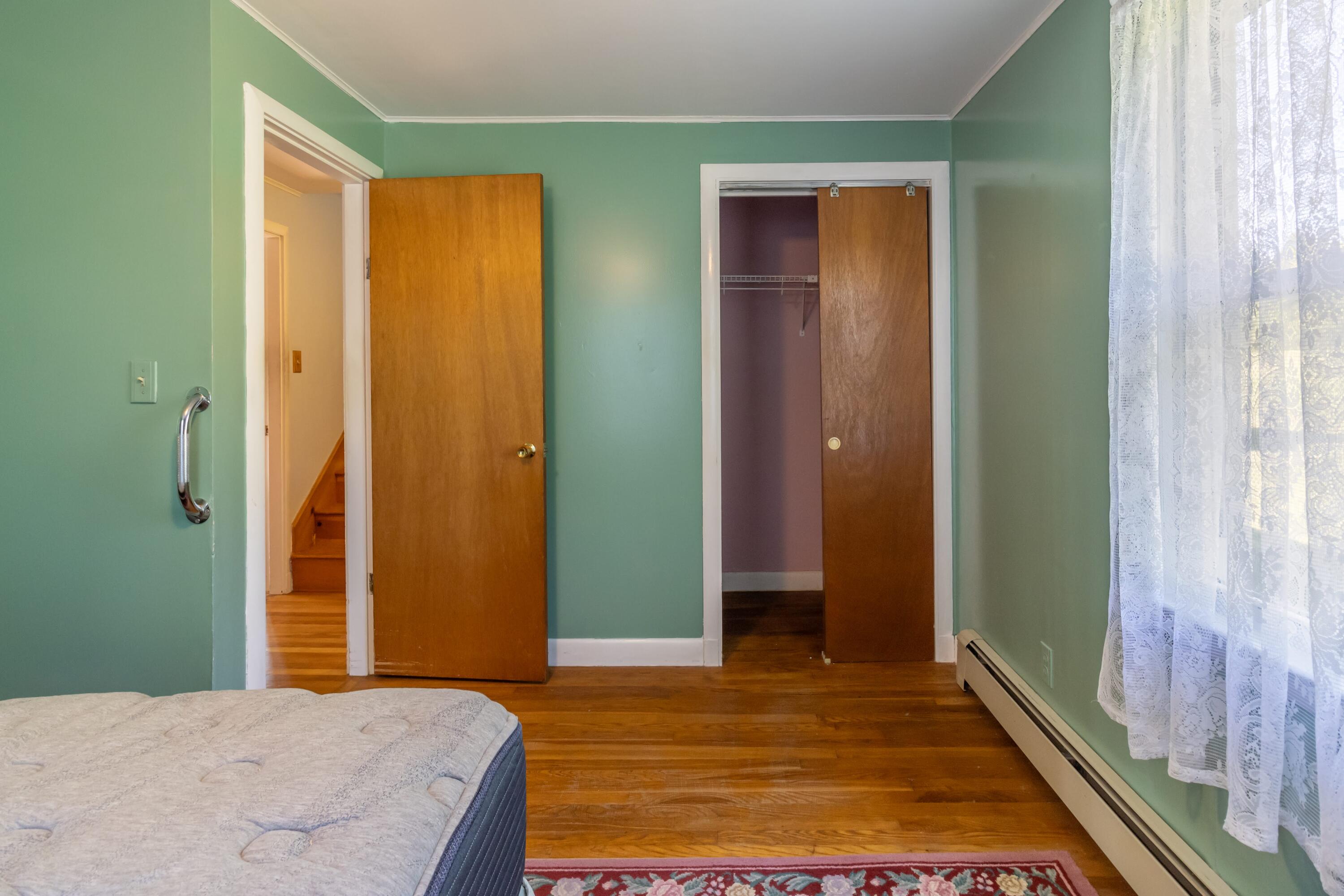 33 Black Road South Searsport, ME 04974 - Photo 28 of 63 33 Black Road South Interiors-22