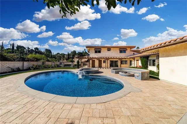 $2,497,000 | 1922 Country Club Lane, Redlands, CA 92373