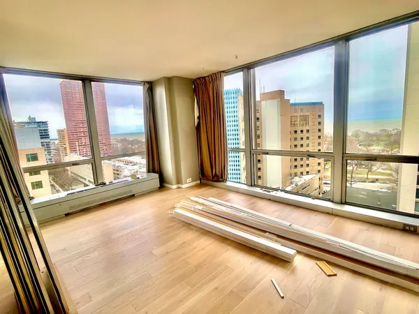 $3,800 | 330 West Diversey Parkway, Unit 1508, Chicago, IL 60657