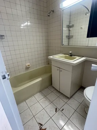 $3,800 | 330 West Diversey Parkway, Unit 1508, Chicago, IL 60657