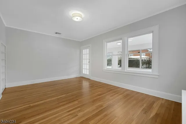 $3,500 | 5 Gates Avenue, Summit, NJ 07901