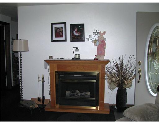 1517 Keystone Park Road New Alexandria, PA 15670 - Photo 7 of 18 Living Room.