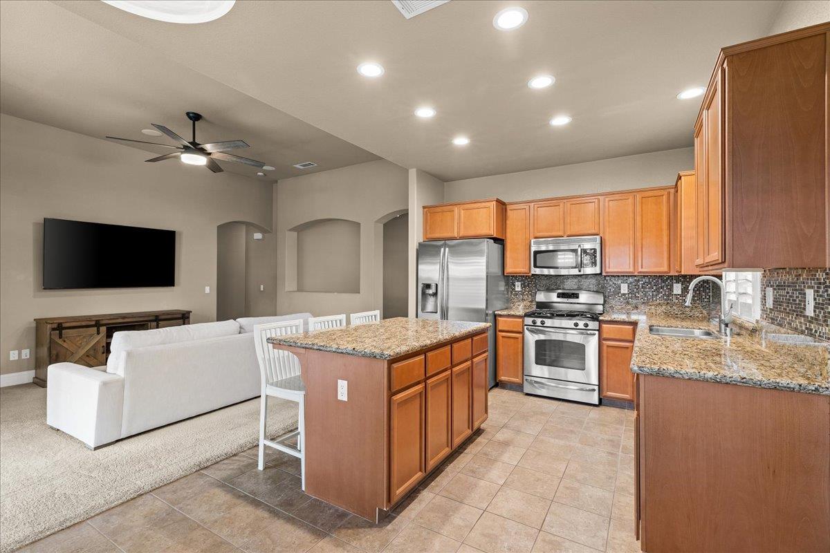 1672 Moonbeam Way Turlock, CA 95382 - Photo 27 of 53