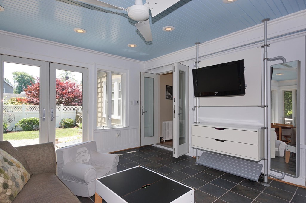 32 White Oak Road Boston, MA 02132 - Photo 8 of 30 Gallery Image 8