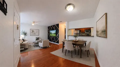 $185,000 | 5440 South MacDill Avenue, Unit 1I, Tampa, FL 33611