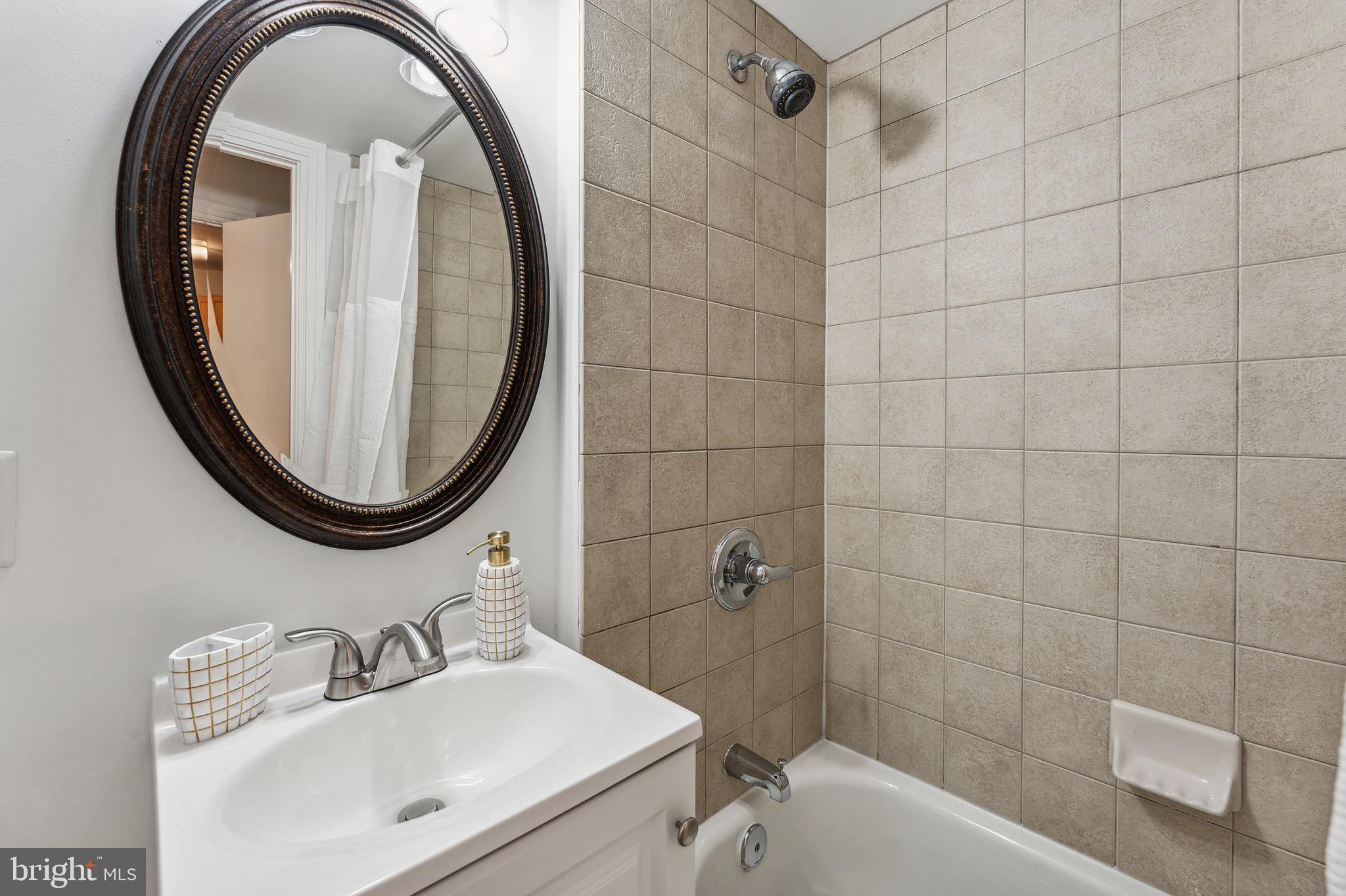 800 4th Street Southwest, Unit N422 Washington, DC 20024 - Photo 14 of 21