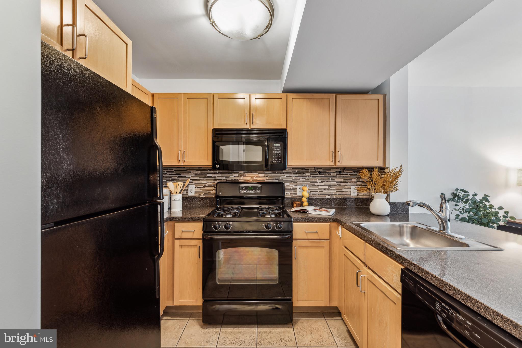 800 4th Street Southwest, Unit N422 Washington, DC 20024 - Photo 7 of 21