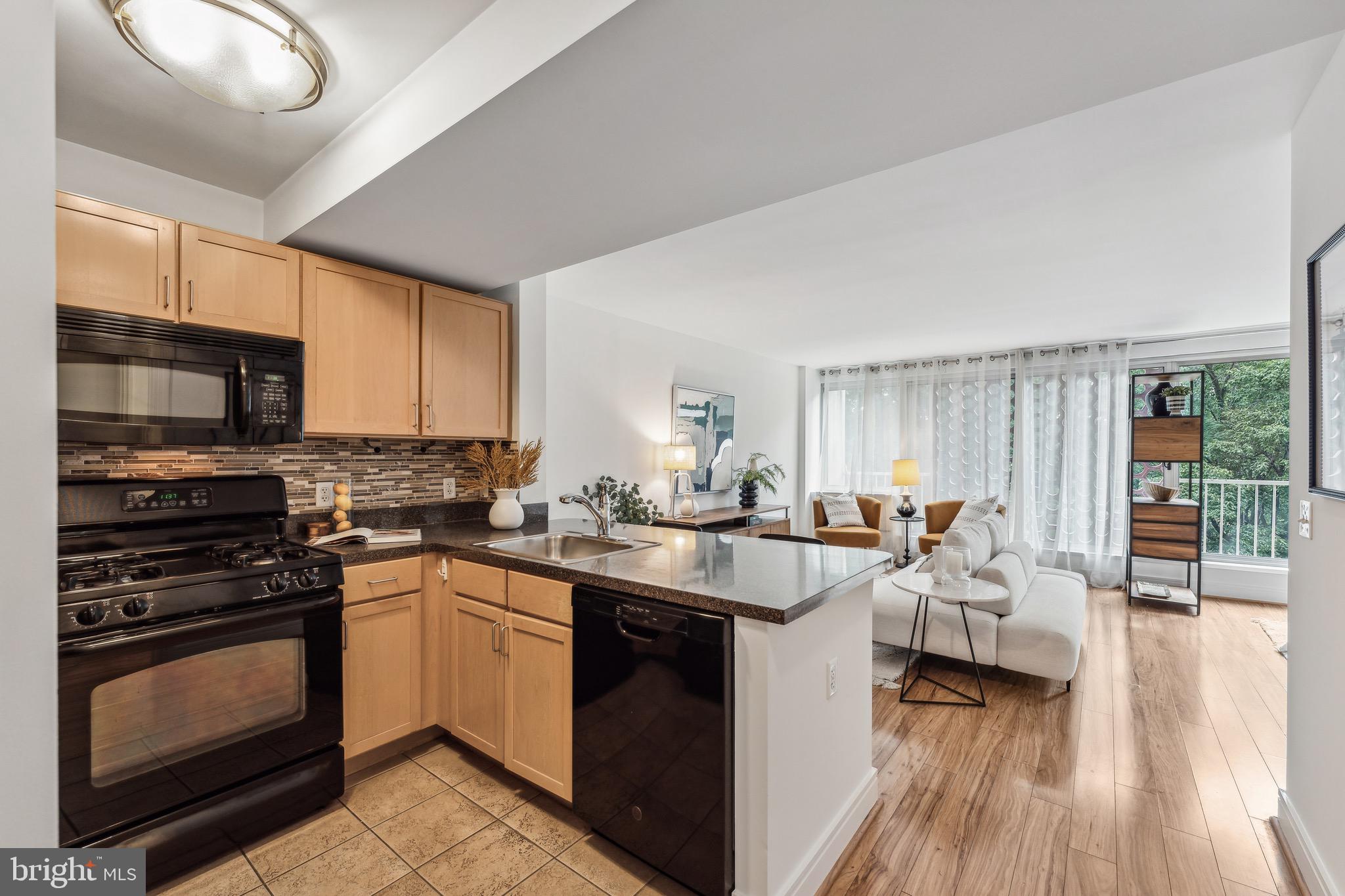 800 4th Street Southwest, Unit N422 Washington, DC 20024 - Photo 8 of 21
