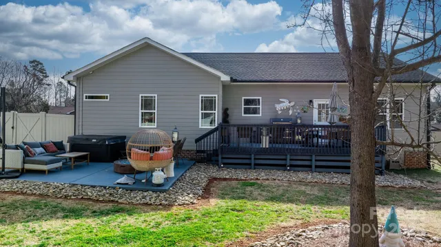 $415,000 | 5324 Stonewood Drive, Hickory, NC 28602