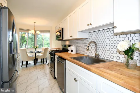 $1,200,000 | 2801 New Mexico Avenue Northwest, Unit 717, Washington, DC 20007