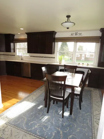 $309,900 | 243 37th Avenue, East Moline, IL 61244