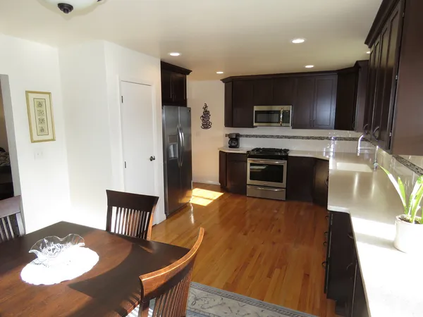 $309,900 | 243 37th Avenue, East Moline, IL 61244