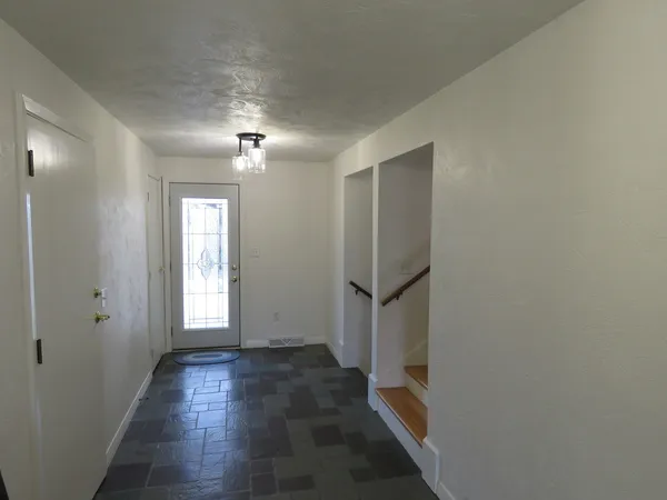 $309,900 | 243 37th Avenue, East Moline, IL 61244
