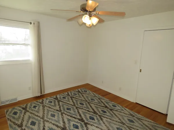 $309,900 | 243 37th Avenue, East Moline, IL 61244