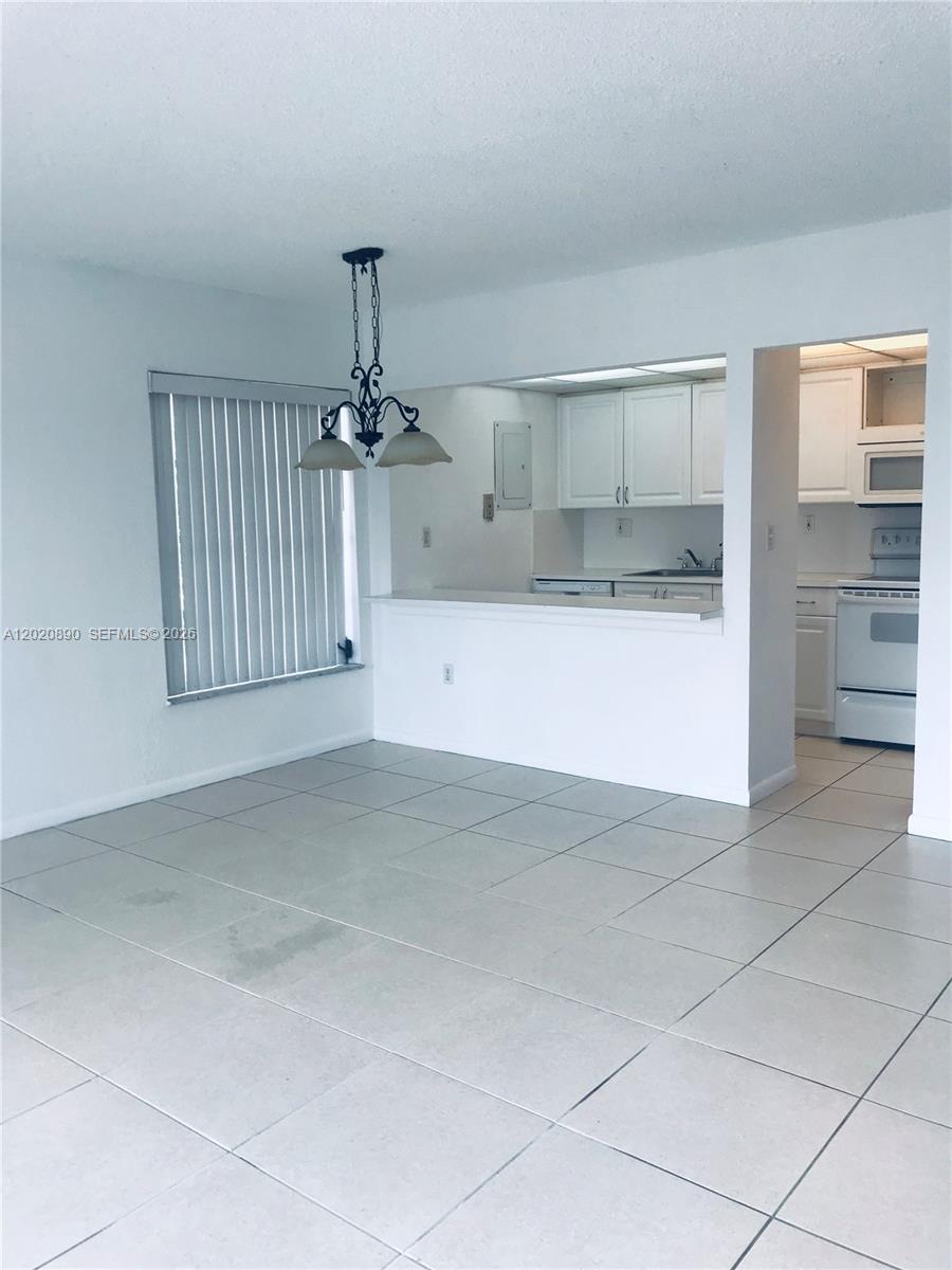 17600 Northwest 68th Avenue, Unit B3006 Hialeah, FL 33015 - Photo 2 of 19