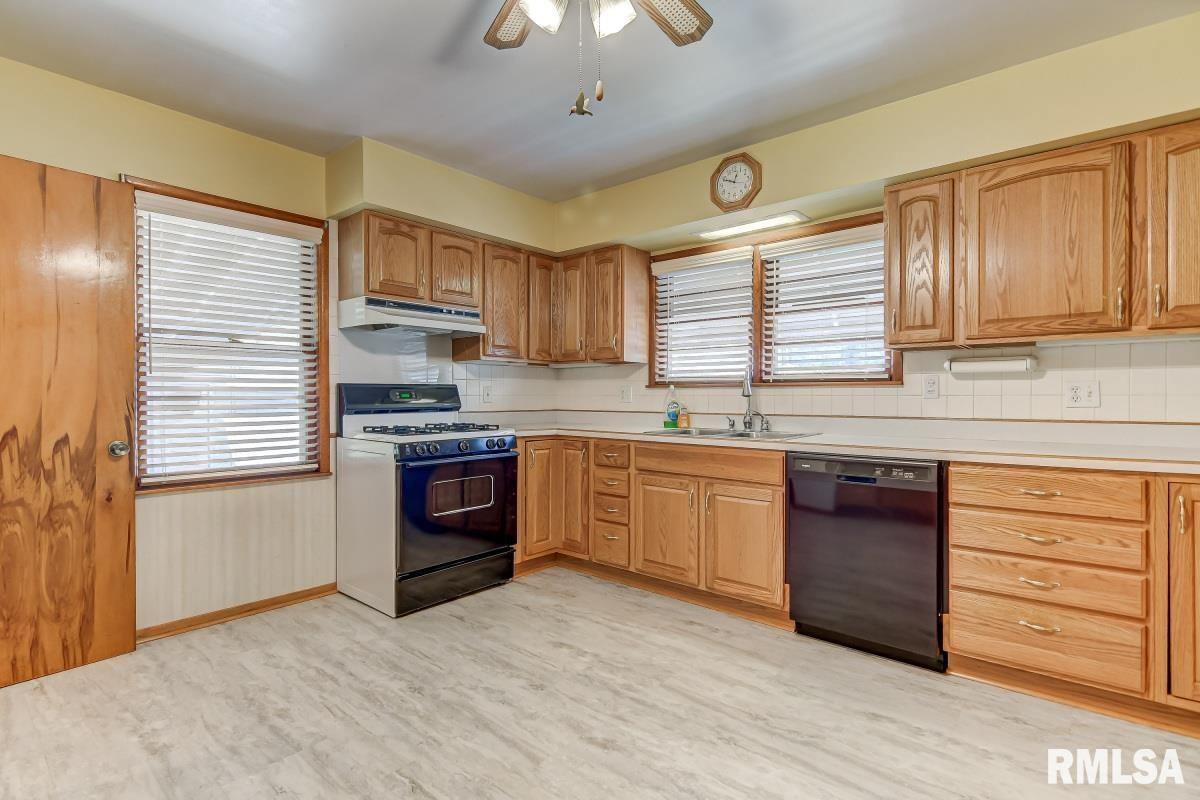 2373 East Converse Street Springfield, IL 62702 - Photo 8 of 35 Gallery Image 8