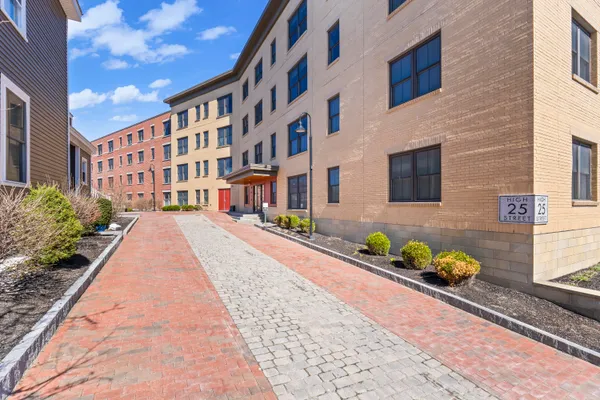 $879,000 | 25 High Street, Unit 415, Portland, ME 04101