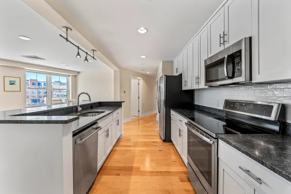 $879,000 | 25 High Street, Unit 415, Portland, ME 04101