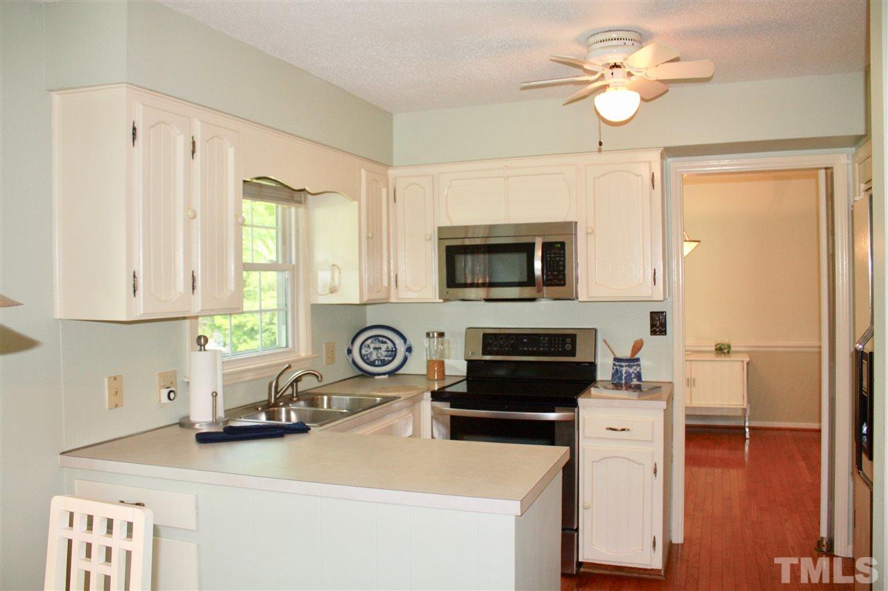 1009 Pebblebrook Drive Raleigh, NC 27609 - Photo 14 of 25