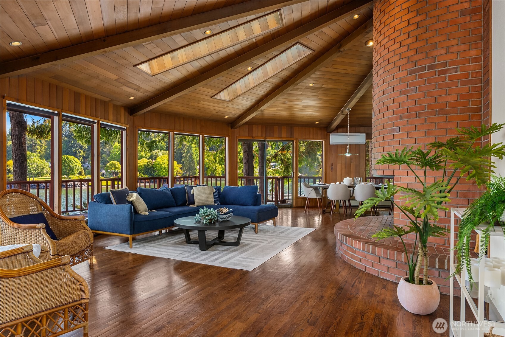 1678 Northeast Jacobson Road Poulsbo, WA 98370 - Photo 13 of 40