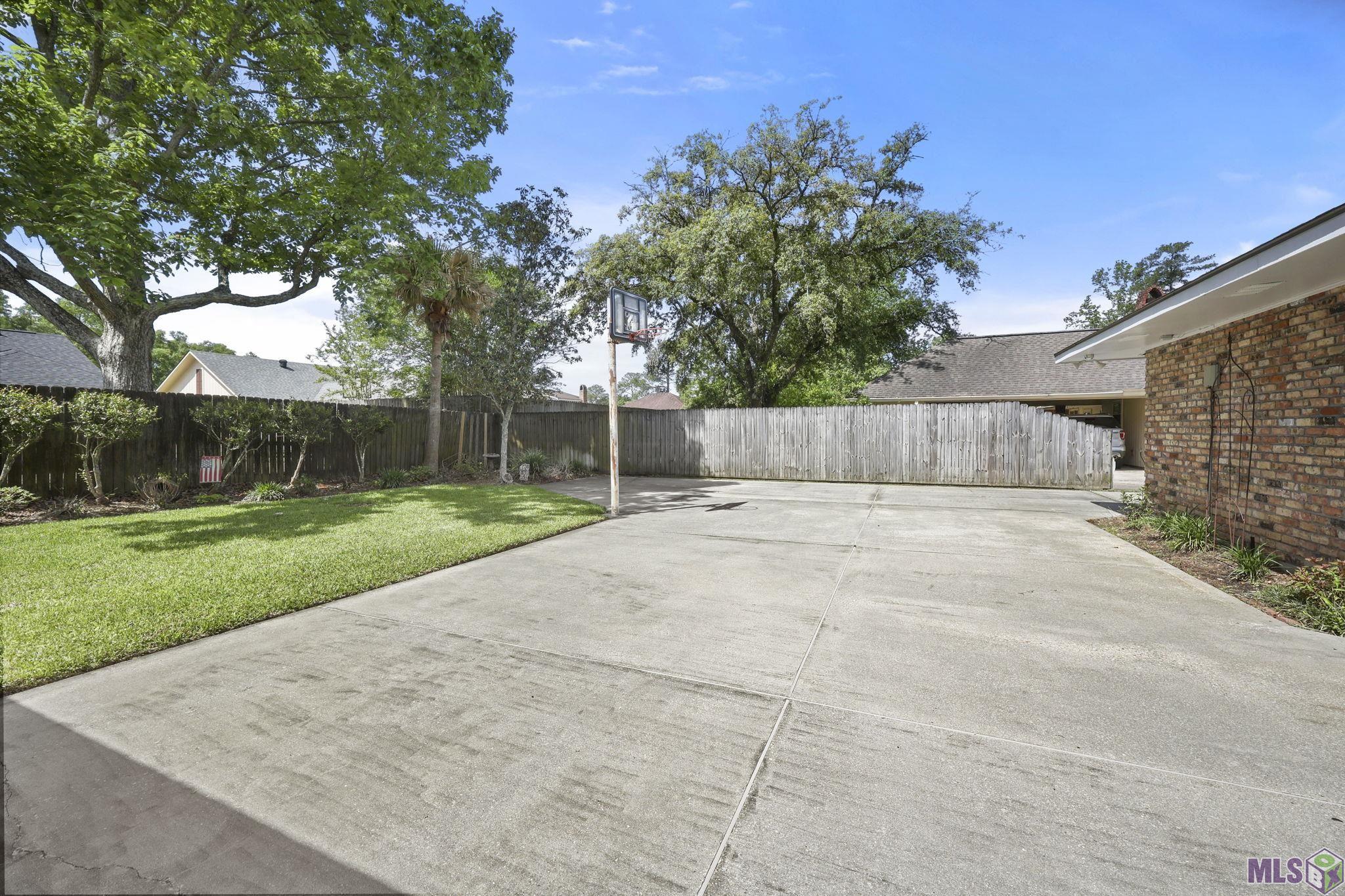 12652 Warwick Avenue Baton Rouge, LA 70815 - Photo 27 of 28